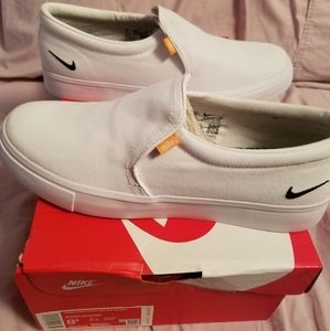 Nike Court Royal Slip On